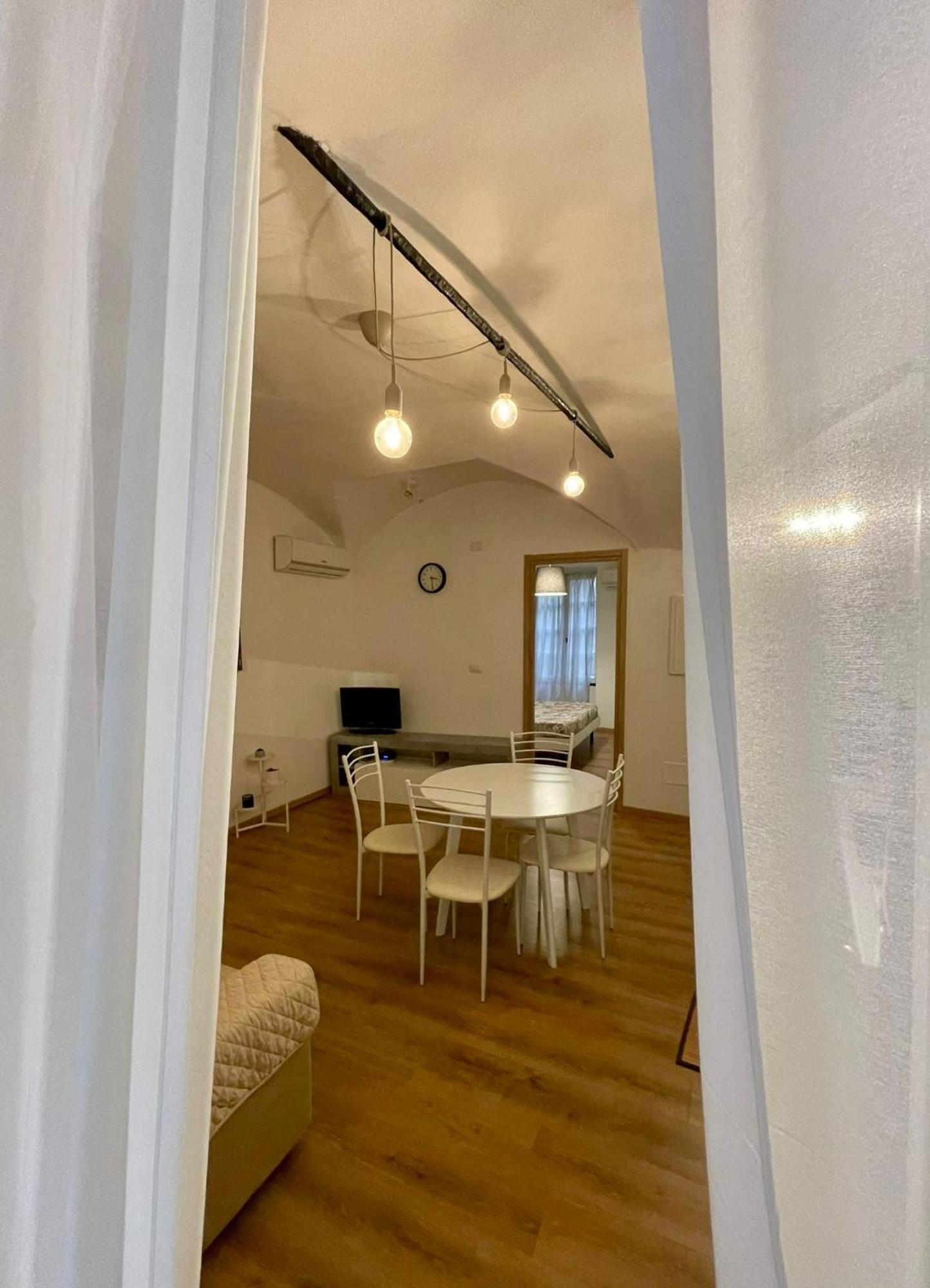 Ferienwohnung The First Luccoli Garibaldi Rolli Genua Exterior foto
